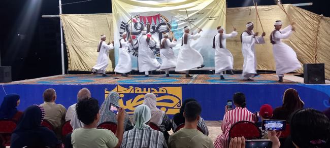 بإبداعات 