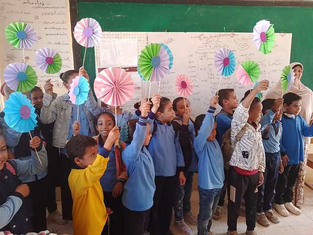 ضمن أنشطتها بقرى حياة كريمة.. الثقافة تختتم القافلة الثانية بقرية "بنجر 23" في مطروح 