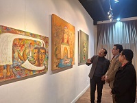 بأعمال تعبر عن هوية أسيوط وتراثها.. قصور الثقافة تفتتح معرض 