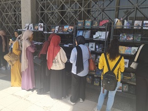 يستمر للأربعاء.. قصور الثقافة تقيم معرض كتاب بجامعة حلوان 