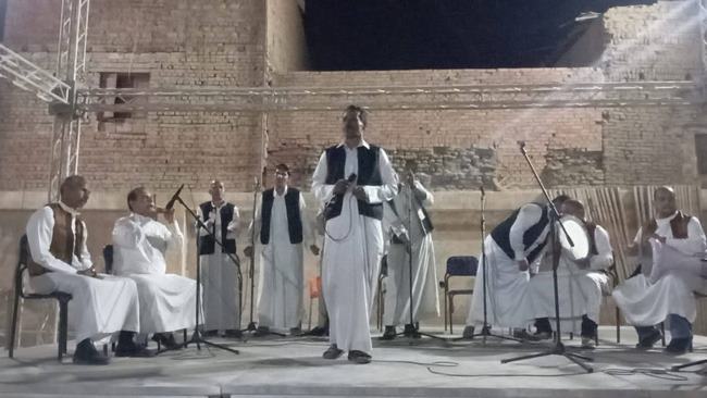 بالأغاني البدوية.. قصور الثقافة تواصل عروض المسرح المتنقل بمركز ناصر في بني سويف