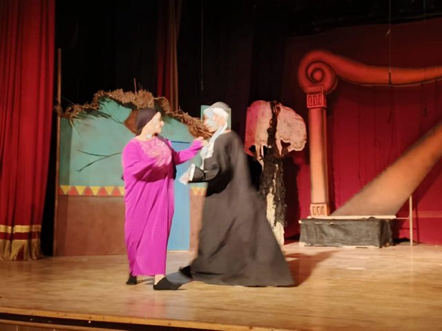 عرض 