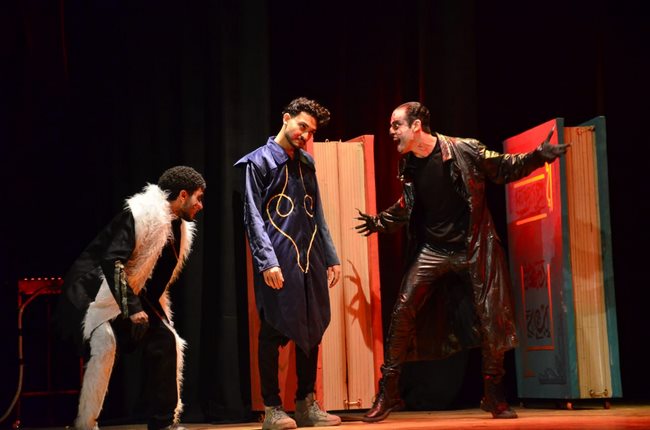 بحضور كبير.. مهرجان فرق الأقاليم يشهد عرض "زمكان" على مسرح السامر