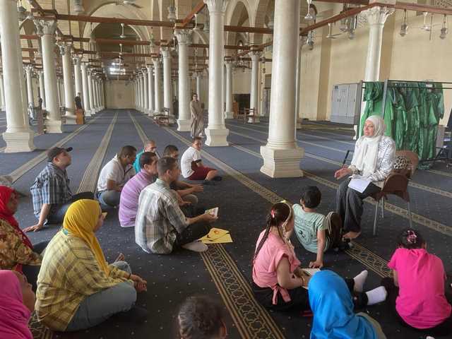 أتوبيس الفن الجميل ينظم جولة تثقيفية للأطفال بمنطقة مصر القديمة