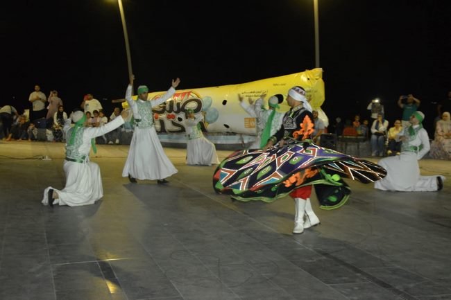 تلقى إقبالا كبيرا..  فنون شعبية وطرب أصيل في ليالي 