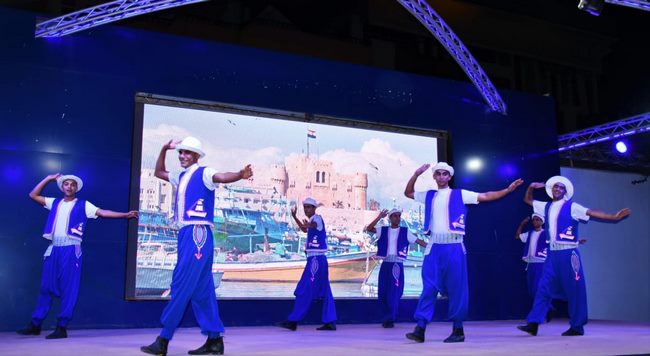 شعبية الأنفوشي تتألق في أولى عروضها في صيف بلدنا بمطروح