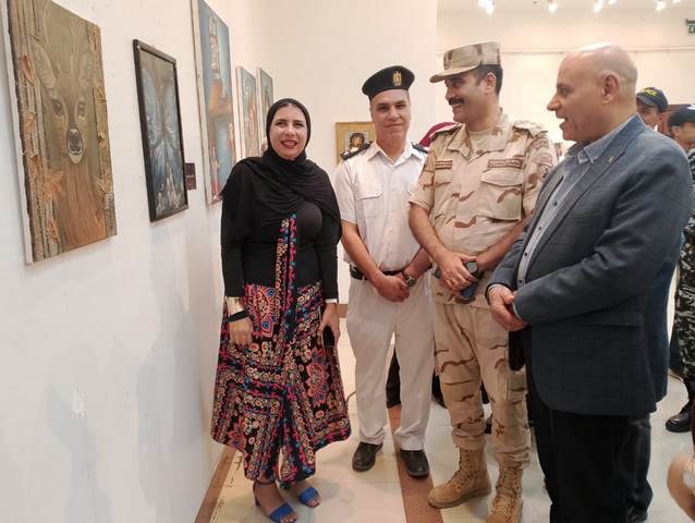 47 عملا فنيا.. قصور الثقافة تفتتح معرض 