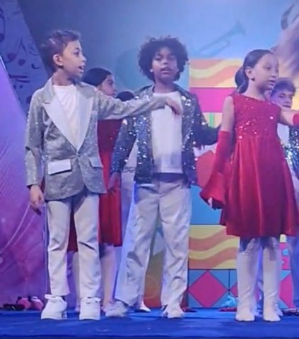 فرقة أطفال بورسعيد للفنون الشعبية تتألق في ملتقى 