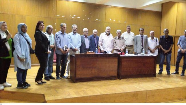 قصور الثقافة تكرم الشاعر الكبير أحمد عنتر مصطفى ضمن برنامج العودة إلى الجذور 