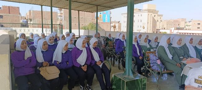 تواصل فعاليات ورشة 