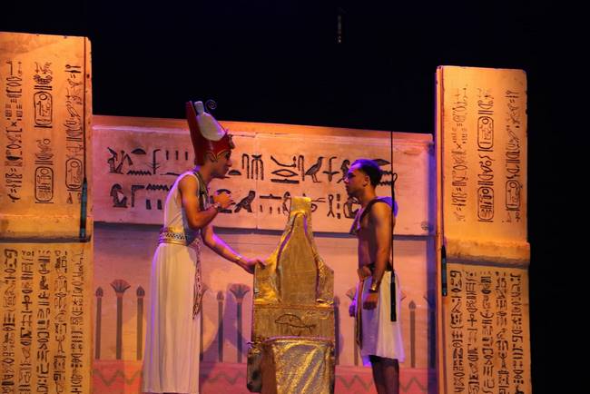 أنغام وألوان وحكايات من التاريخ.. قصور الثقافة تضيء محافظات مصر احتفالا بافتتاح المتحف الكبير 