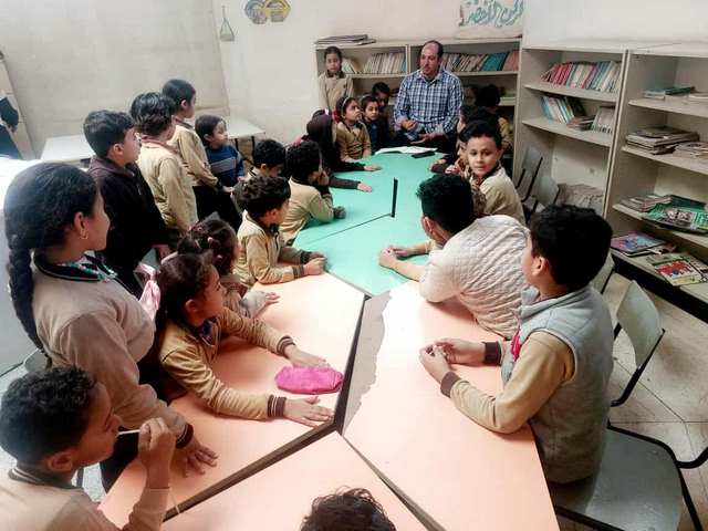 ثقافة الغربية تناقش سلبيات الإفراط في استخدام وسائل التواصل الاجتماعي