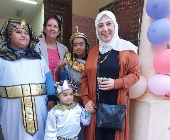 قصور الثقافة تحتفل بعيد الطفولة مع طلاب مدرسة التربية الفكرية بالقاهرة 