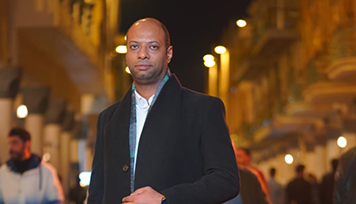 محمد سرور: الجائزة تكريم كبير لأنها صادرة عن مؤسسة تعنى ببناء وعى الطفل العربى